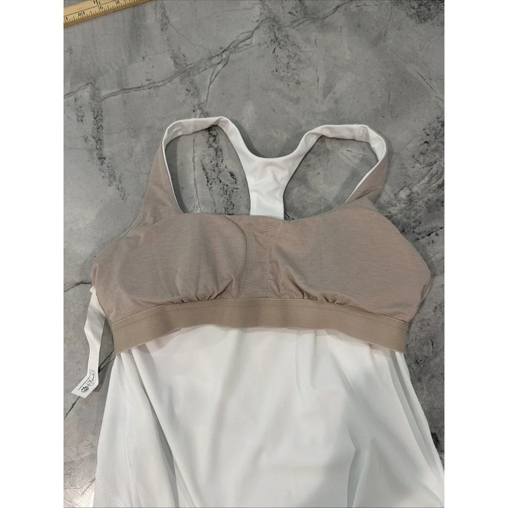 Lululemon Women's Lightweight Tennis Dress‎ Color White Size 8 NWT